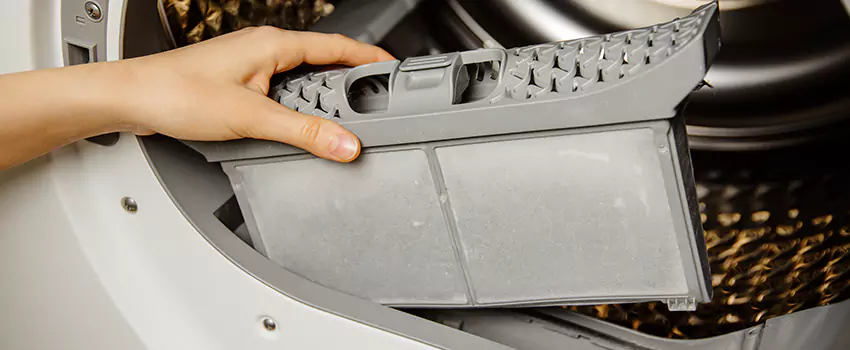 Signs Of A Clogged Dryer Lint Trap in Oxon Hill, Maryland